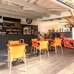 Campsite Zecamping 4 Etoiles Familial - A 4 Km - Parc Aquatique - Dog Friendly Saint-Sulpice-de-Royan