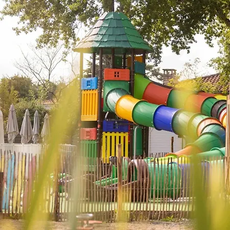 Zecamping 4 étoiles 4km Parc Aquatique Fitness Dog Friendly Club Enfant Camping Saint-Sulpice-de-Royan